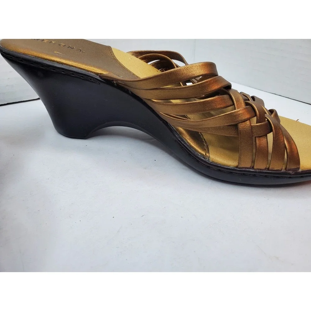 Y2K Sandals Merona Gold Small‎ Heel Wedge Size 9 Fast Shipping